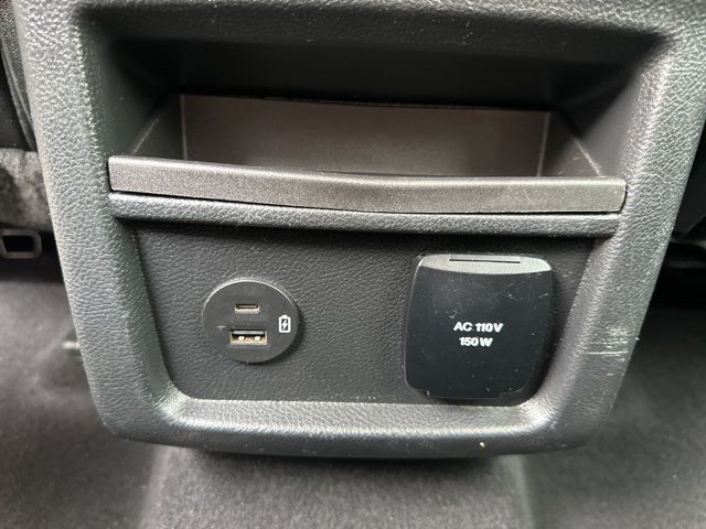 Vehicle image 17 of 47
