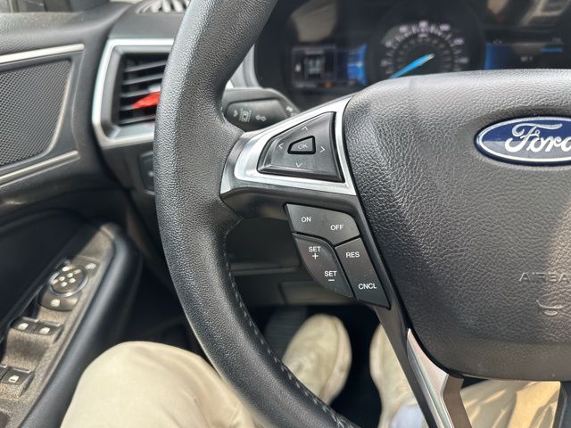 Vehicle image 42 of 47