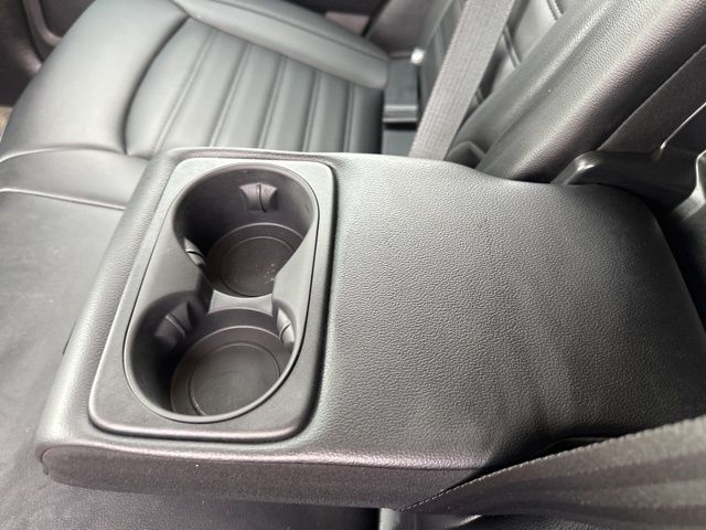 Vehicle image 16 of 47