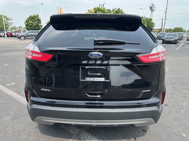 Vehicle image 9 of 47