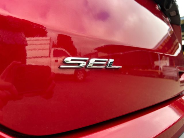Vehicle image 32 of 35