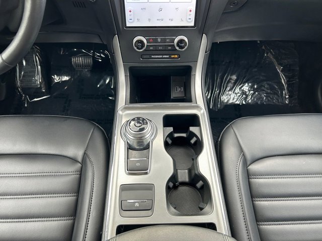 Vehicle image 22 of 35