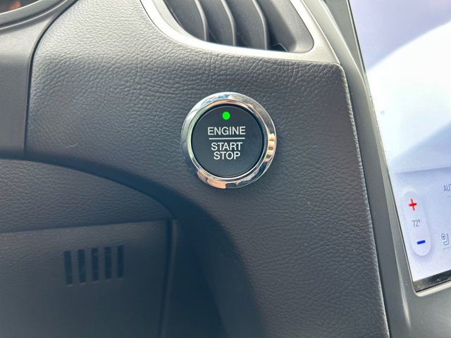 Vehicle image 27 of 35