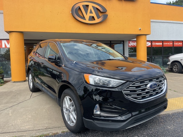 Vehicle image 3 of 17