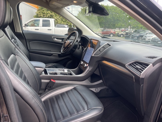 Vehicle image 17 of 17