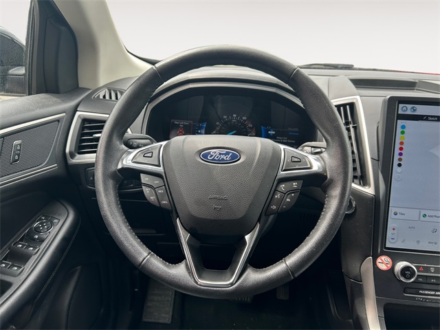 Vehicle image 12 of 25