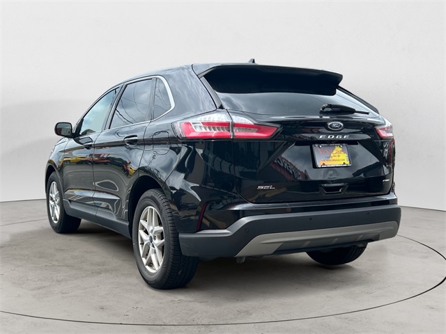 Vehicle image 6 of 25