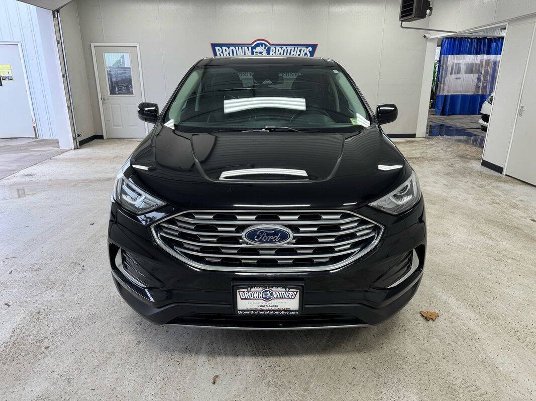 2022 Ford Edge SEL Image 3 of 60