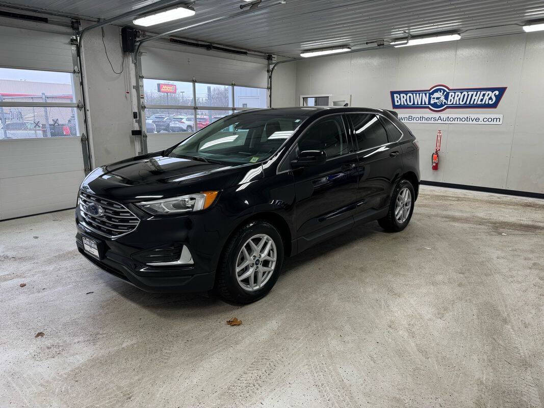 2022 Ford Edge SEL Image 2 of 60
