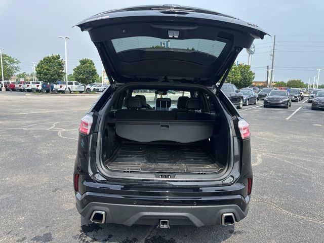Vehicle image 10 of 55