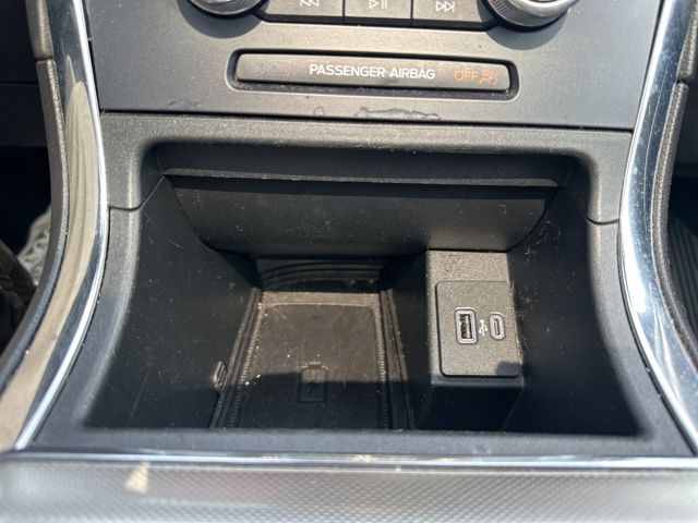 Vehicle image 35 of 55