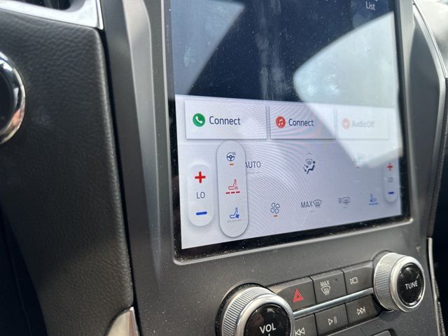 Vehicle image 33 of 55