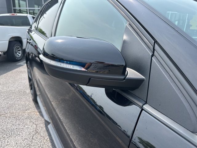 Vehicle image 7 of 55