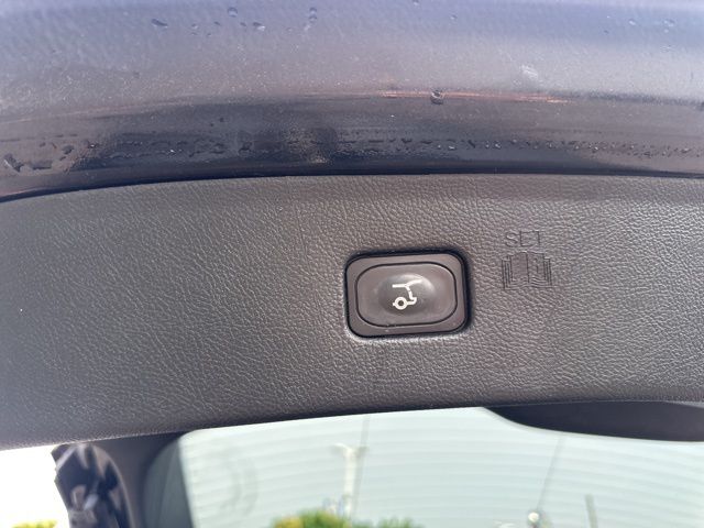 Vehicle image 11 of 55