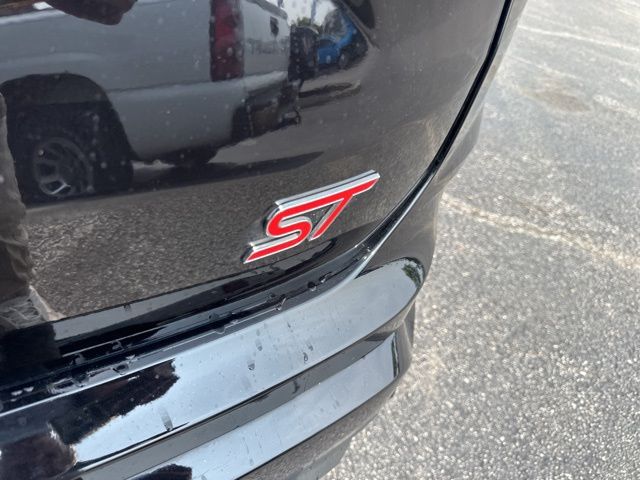 Vehicle image 9 of 55