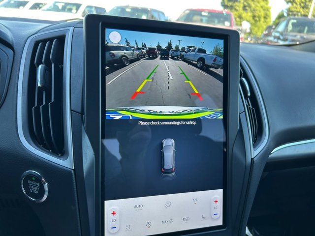 Vehicle image 21 of 37