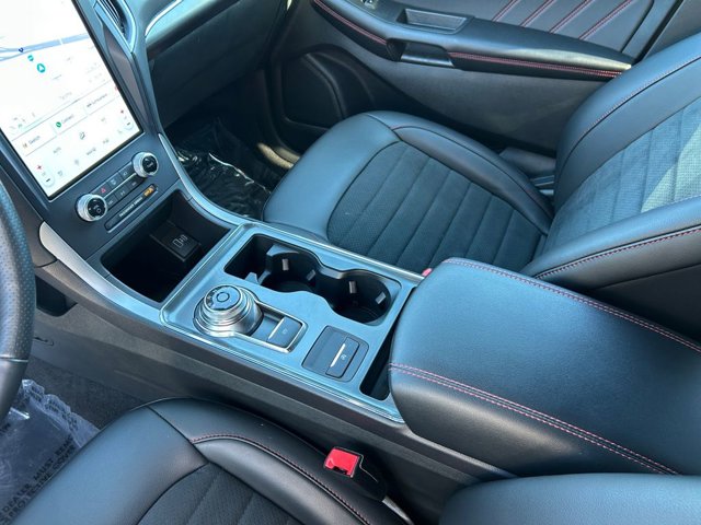 Vehicle image 22 of 37