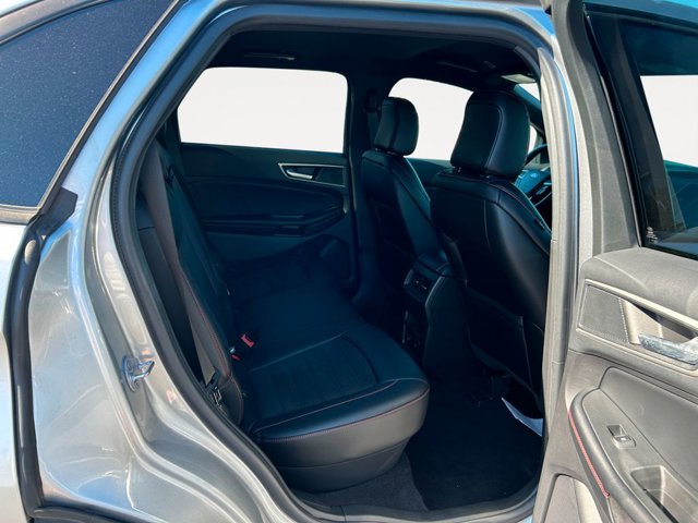 Vehicle image 12 of 37