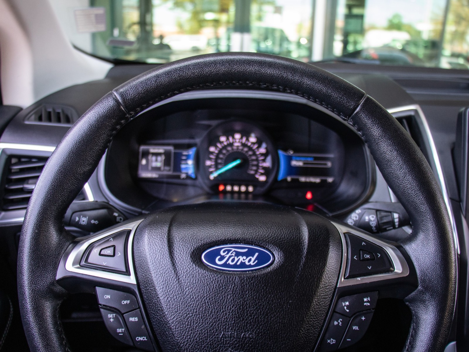 Vehicle image 12 of 24