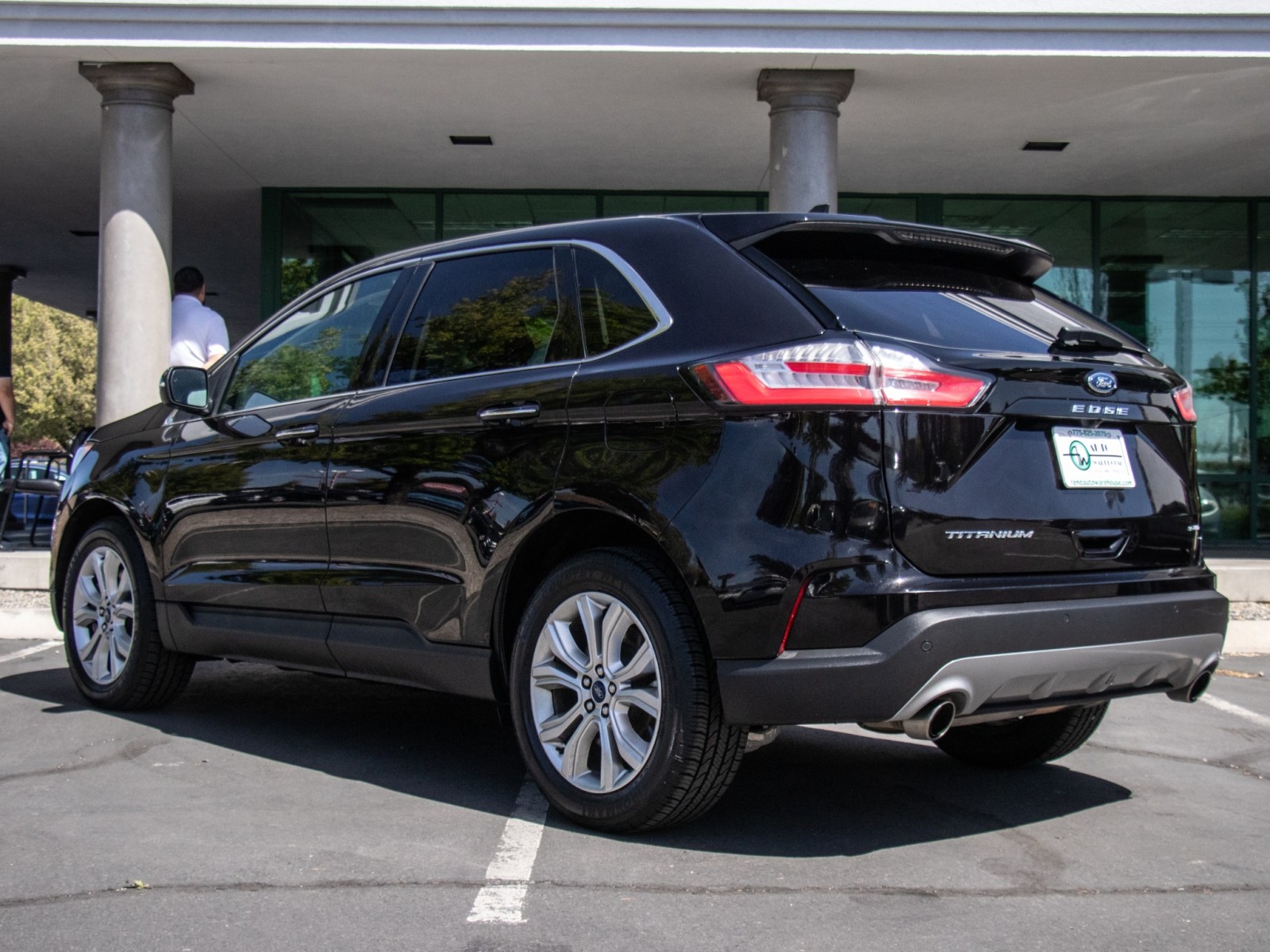 Vehicle image 5 of 24