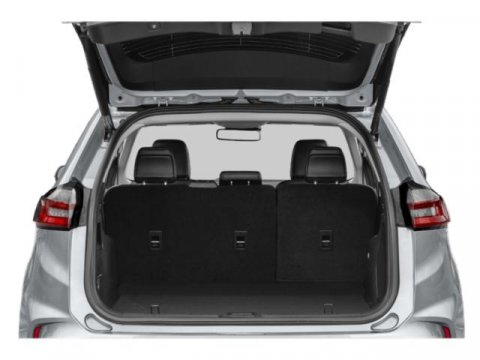 Vehicle image 11 of 15