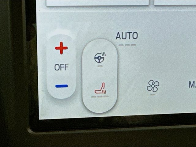 Vehicle image 20 of 31