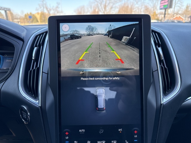 Vehicle image 19 of 20