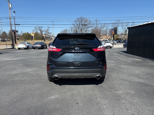 Vehicle image 5 of 20