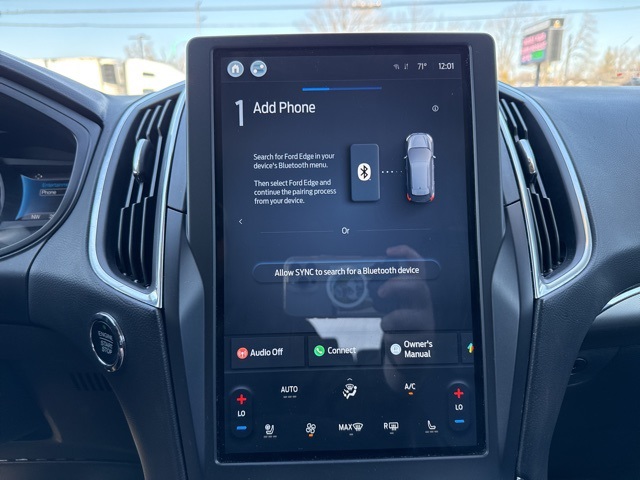 Vehicle image 18 of 20
