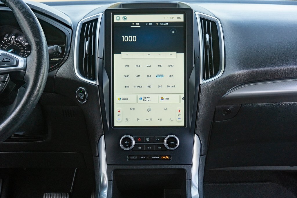 Vehicle image 25 of 31