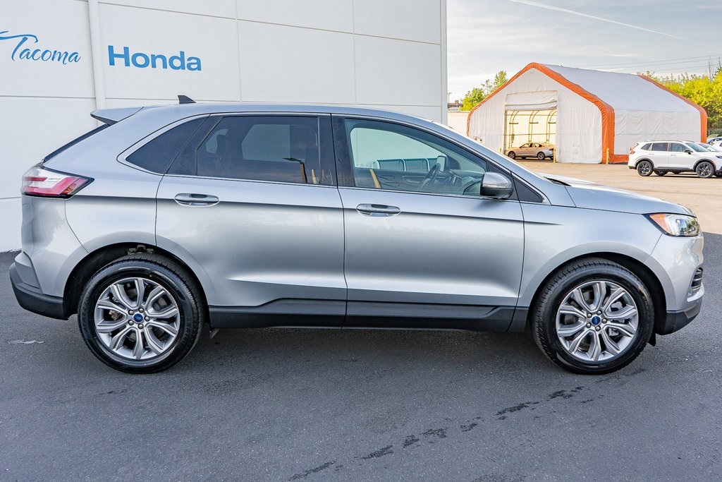 Vehicle image 5 of 31