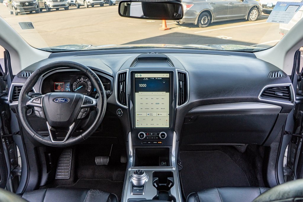 Vehicle image 18 of 31