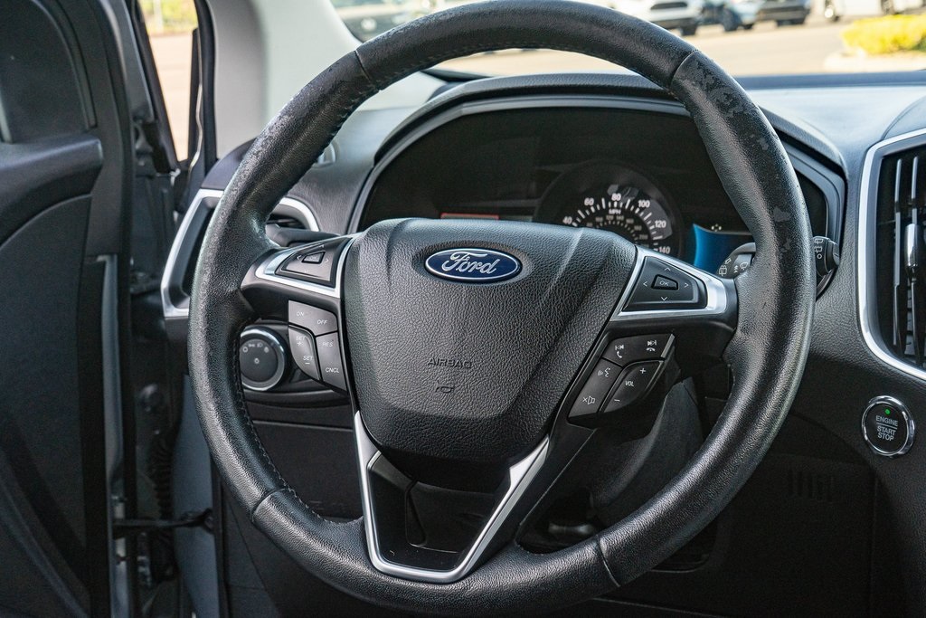 Vehicle image 19 of 31