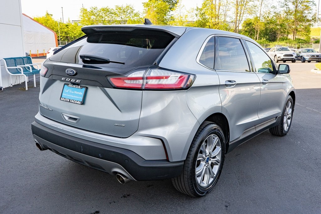 Vehicle image 6 of 31