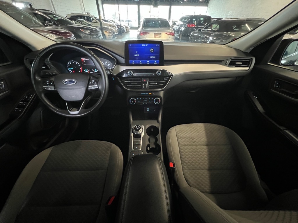 Vehicle image 19 of 24