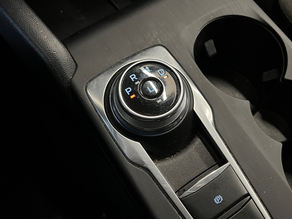 Vehicle image 16 of 24