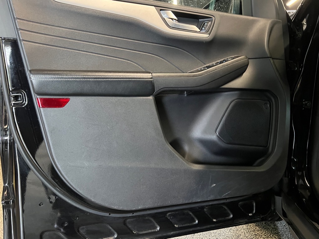 Vehicle image 6 of 20