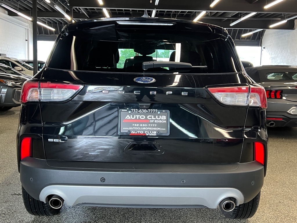 Vehicle image 5 of 20