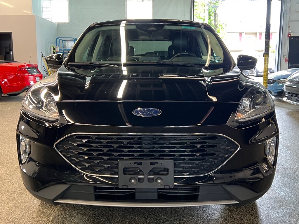 Vehicle image 2 of 20