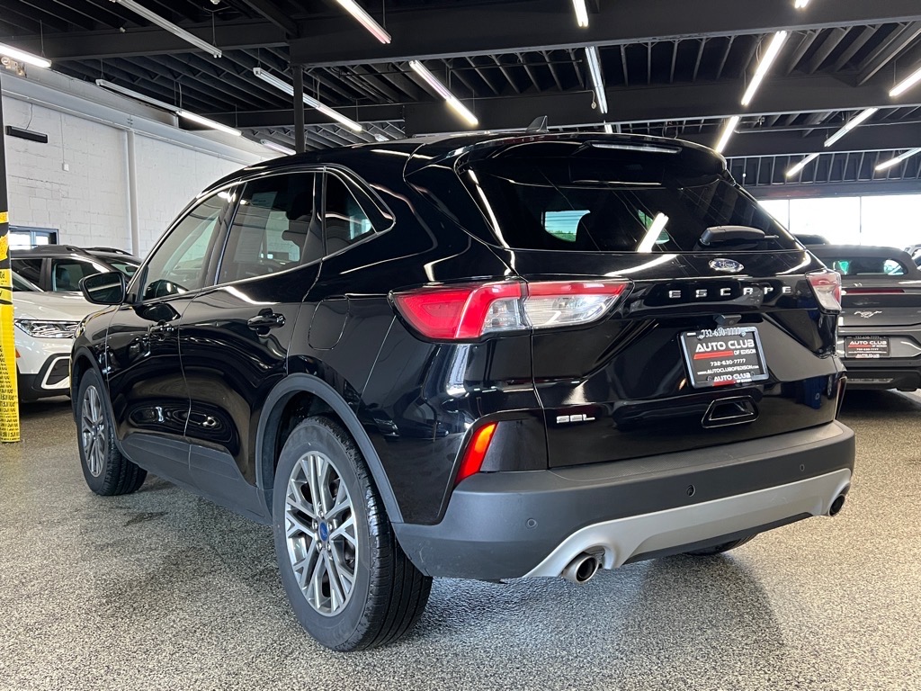 Vehicle image 3 of 20