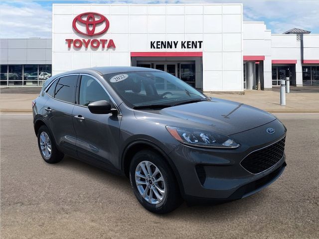 2022 Ford Escape SE Image 3 of 25