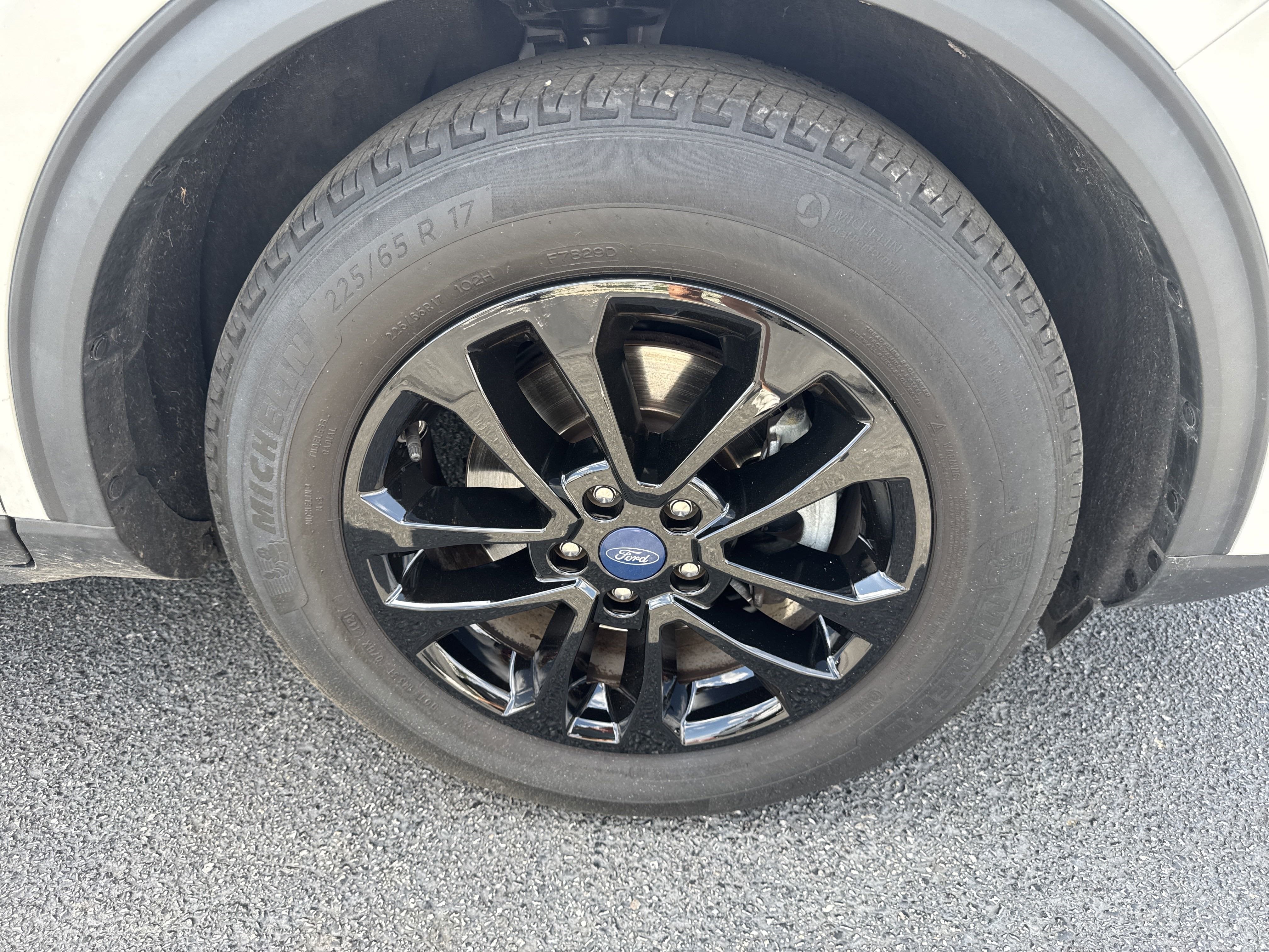 Vehicle image 12 of 51