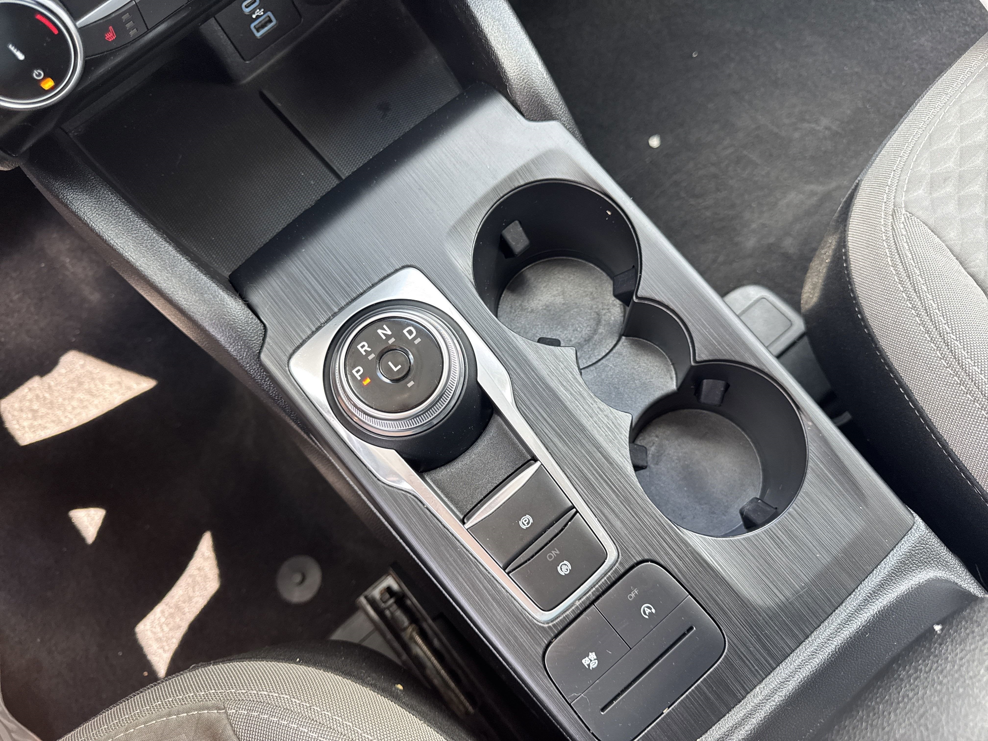 Vehicle image 32 of 51