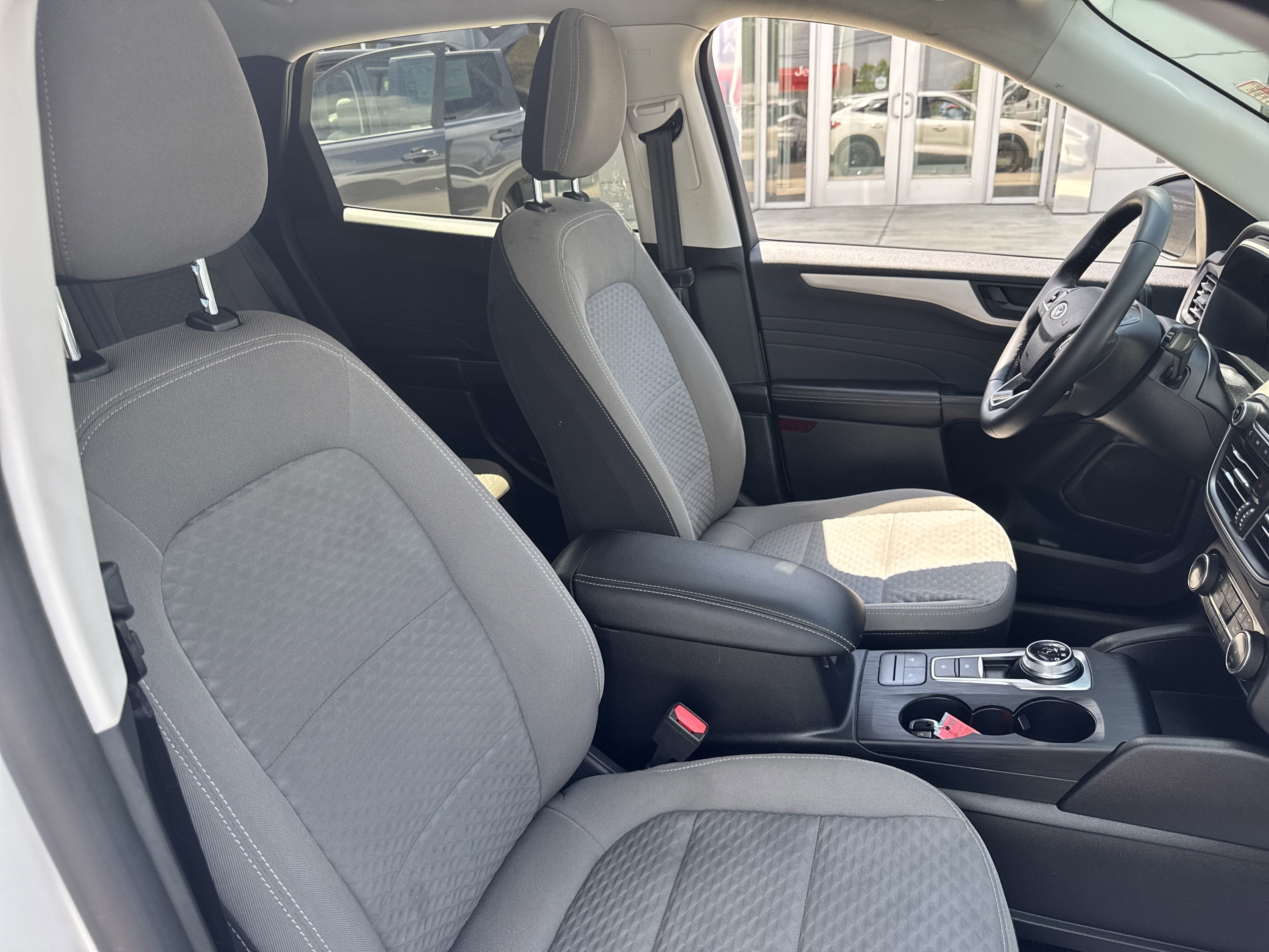 Vehicle image 15 of 51