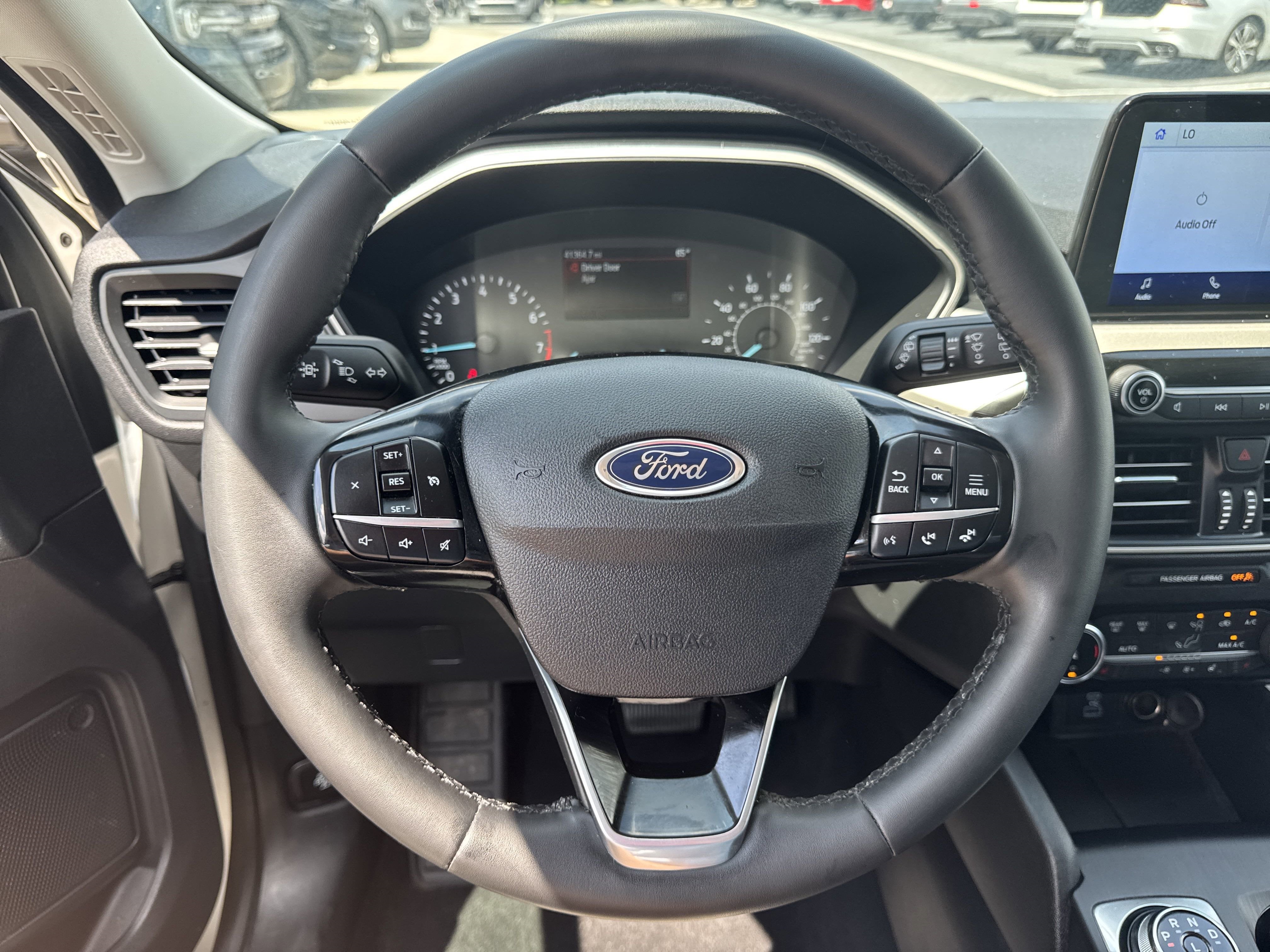 Vehicle image 22 of 51