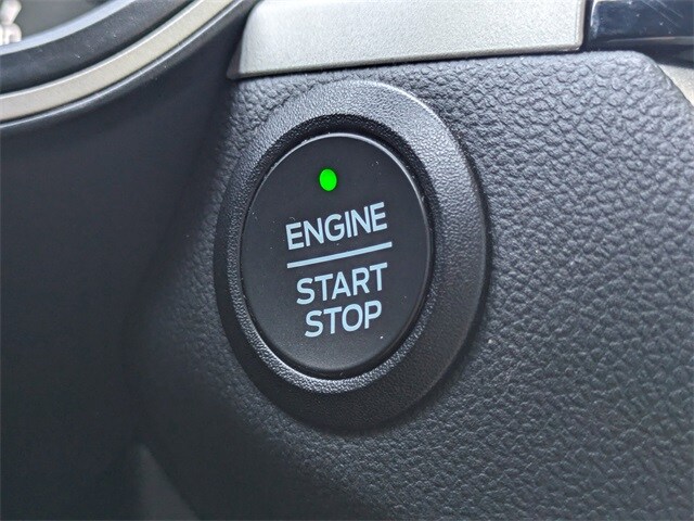 Vehicle image 27 of 28