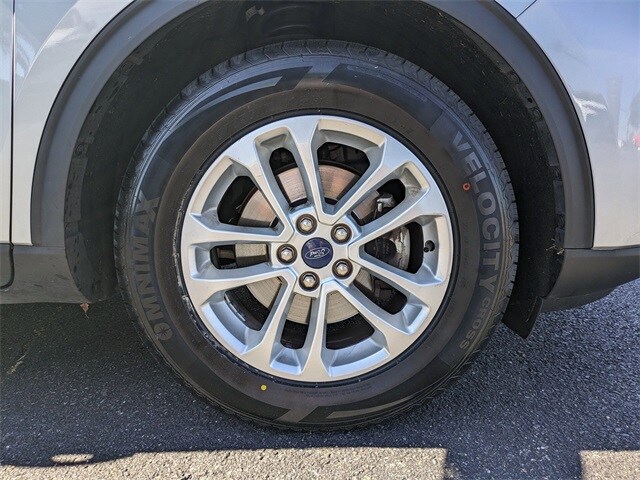 Vehicle image 11 of 28