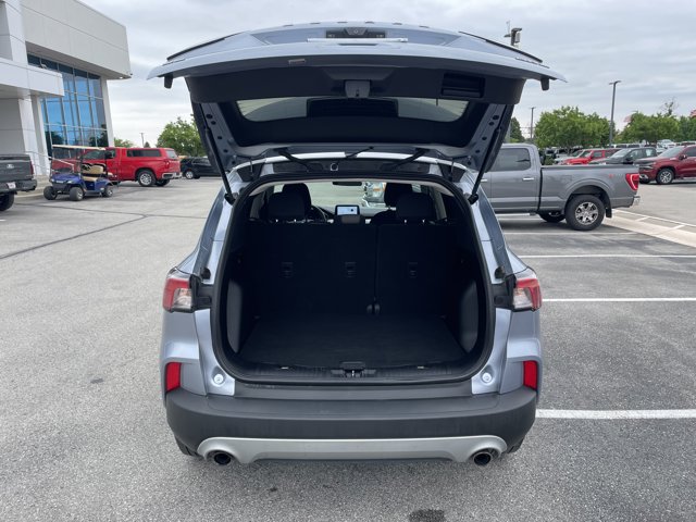 Vehicle image 13 of 30