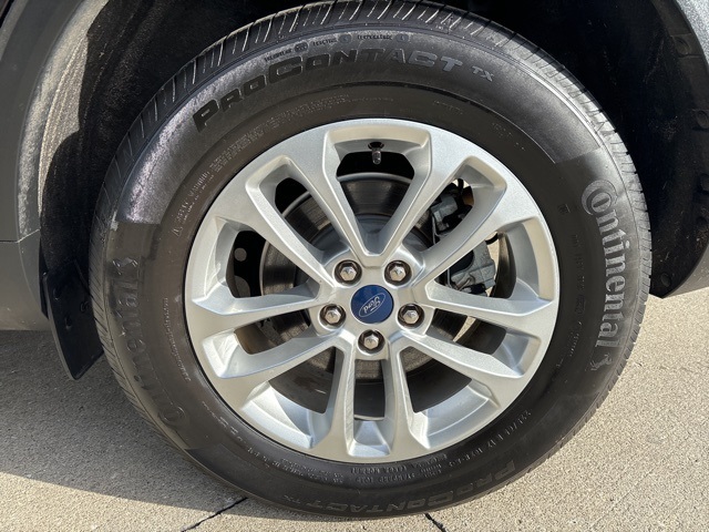 Vehicle image 12 of 33