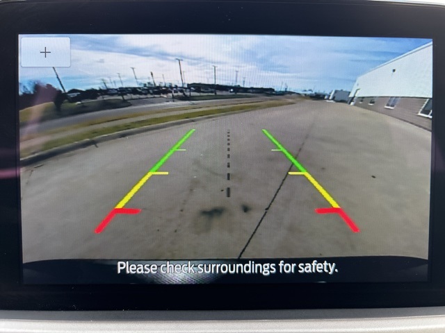 Vehicle image 27 of 33